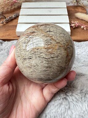 Gorgeous Thousand Layer Phantom Lodalite Quartz Sphere
